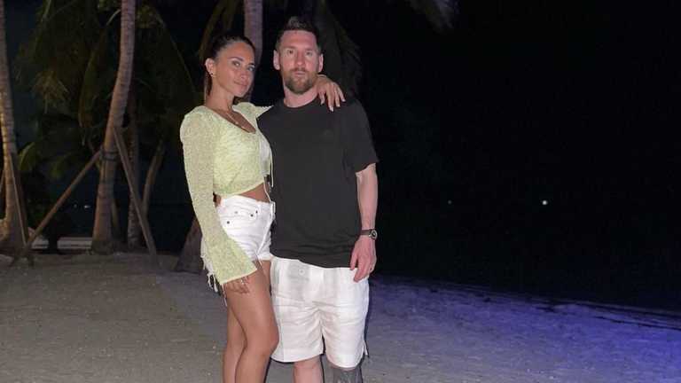 Месси с женой / фото из соцсетей Месси с женой / фото из соцсетей