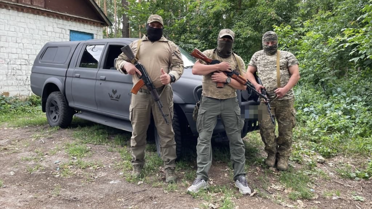 ЗСУ отримали понад 180 авто за сприяння Favbet Foundation та компанії Favbet / фото Favbet ЗСУ отримали понад 180 авто за сприяння Favbet Foundation та компанії Favbet / фото Favbet