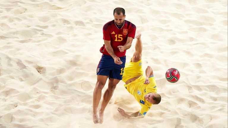 Україна розібралася з Іспанією у відборі на ЧС з пляжного футболу / фото Асоціації пляжного футболу України Україна розібралася з Іспанією у відборі на ЧС з пляжного футболу / фото Асоціації пляжного футболу України