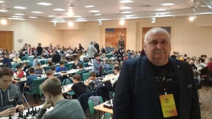 На росії президент клубу розбив шахівницею голову тренеру – потерпілому ампутували вухо