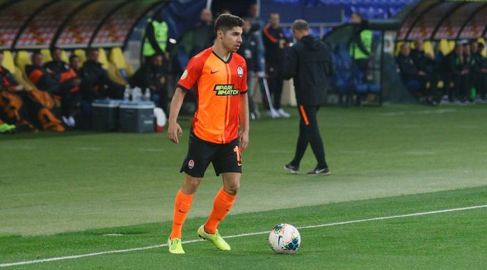 Звездный вингер Шахтера завершает переход в топ-клуб АПЛ – футболист готовится к медосмотру