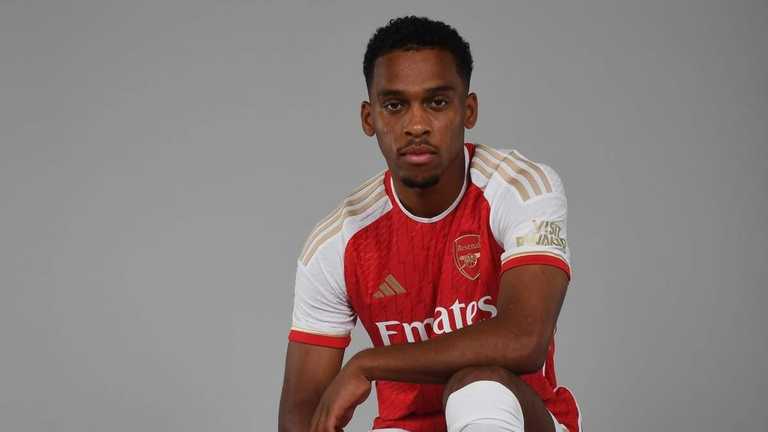 Юррьен Тимбер стал игроком Арсенала / фото Арсенал Юррьен Тимбер стал игроком Арсенала / фото Арсенал