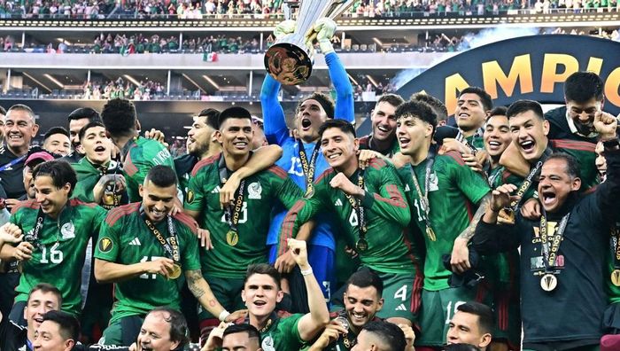 Мексика завоевала Золотой кубок КОНКАКАФ, одолев в финале Панаму 