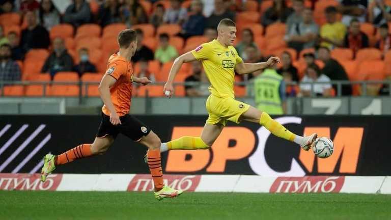 Артем Довбик стал лучшим игроком УПЛ сезона 2022/23 Артем Довбик стал лучшим игроком УПЛ сезона 2022/23