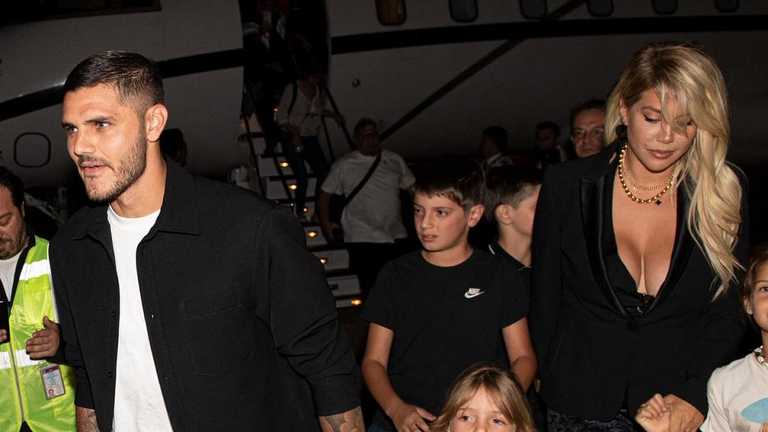 Мауро Ікарді з Вандою Нарою і дітьми / Фото зі соцмереж Мауро Ікарді з Вандою Нарою і дітьми / Фото зі соцмереж