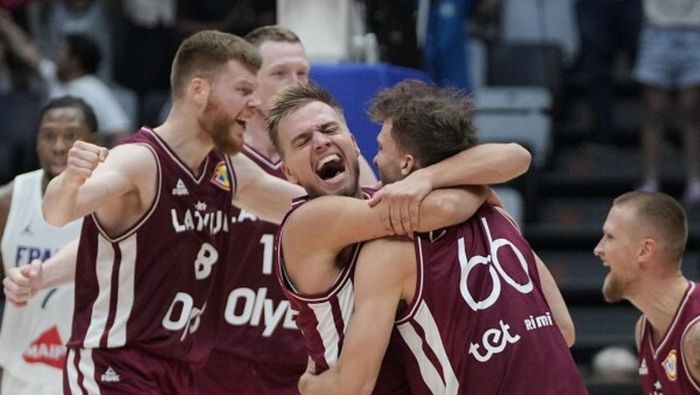 Латвія сенсаційно винесла Францію з баскетбольного ЧС-2023 – результати