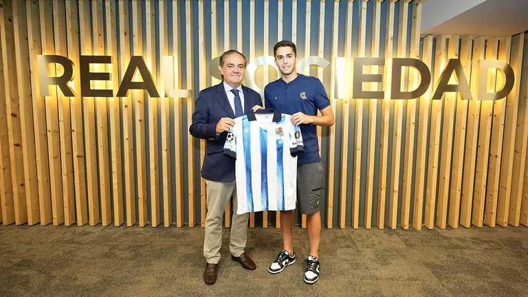 Арсен Захарян / Фото ФК Реал Сосьєдад Арсен Захарян / Фото ФК Реал Сосьєдад