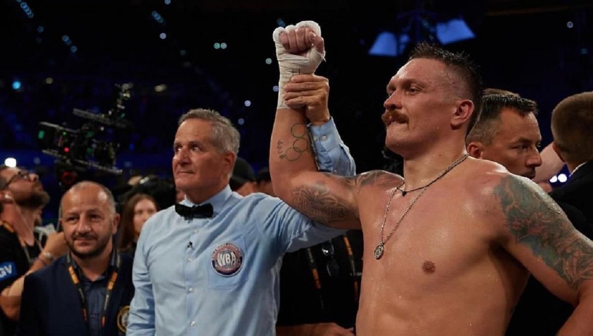 Усик нокаутував Дюбуа / Фото Instagram