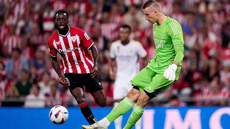 Андрей Лунин защищает ворота Реала / Фото из соцсетей Андрей Лунин защищает ворота Реала / Фото из соцсетей