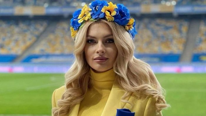 Жена Зинченко опубликовала судьбоносное фото и поздравила с Днем флага Украины