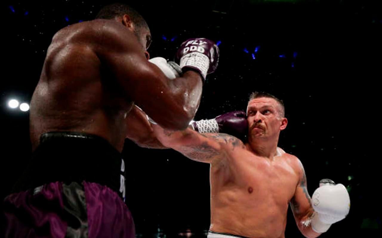 Бій Усика з Дюбуа / фото з відкритих джерел Бій Усика з Дюбуа / фото з відкритих джерел