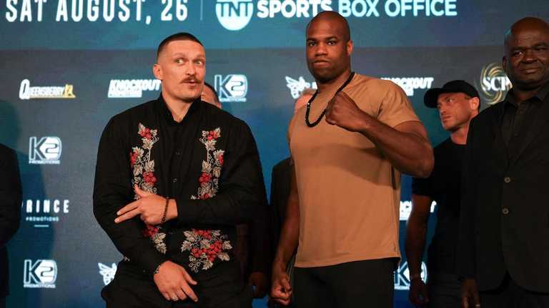 Усик та Дюбуа / фото з відкритих джерел Усик та Дюбуа / фото з відкритих джерел