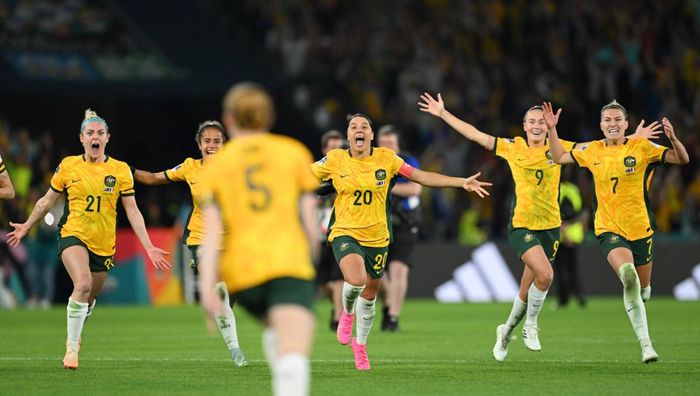 Женский ЧМ-2023: Австралия в драматической серии пенальти одолела Францию, Англия с камбеком пробилась в полуфинал