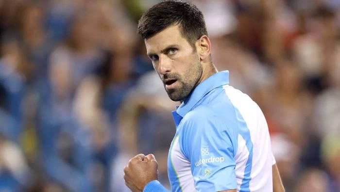 Джокович "всуху" одолел испанского теннисиста на старте US Open