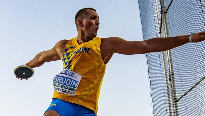 Украинец выиграл золото на юниорском Евро по легкой атлетике и обновил мировой рекорд сезона