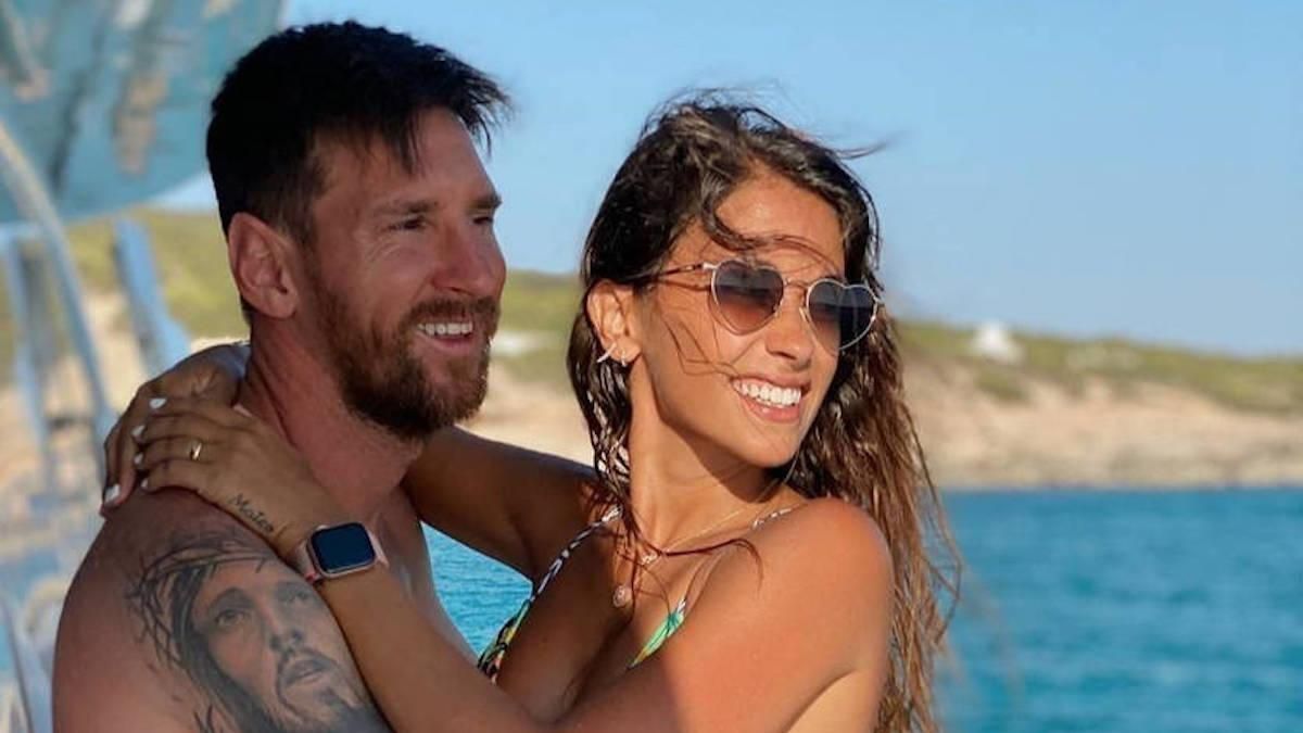 Месси с женой / фото Instagram Месси с женой / фото Instagram