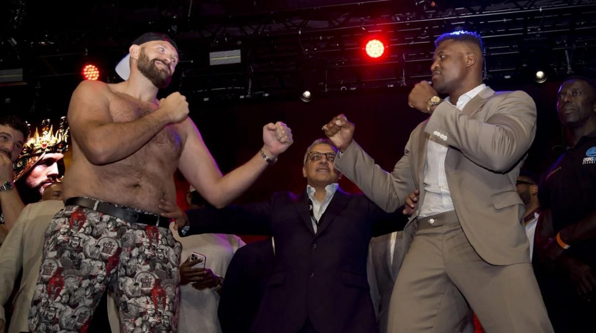 Ф'юрі і Нганну / Фото IMAGO