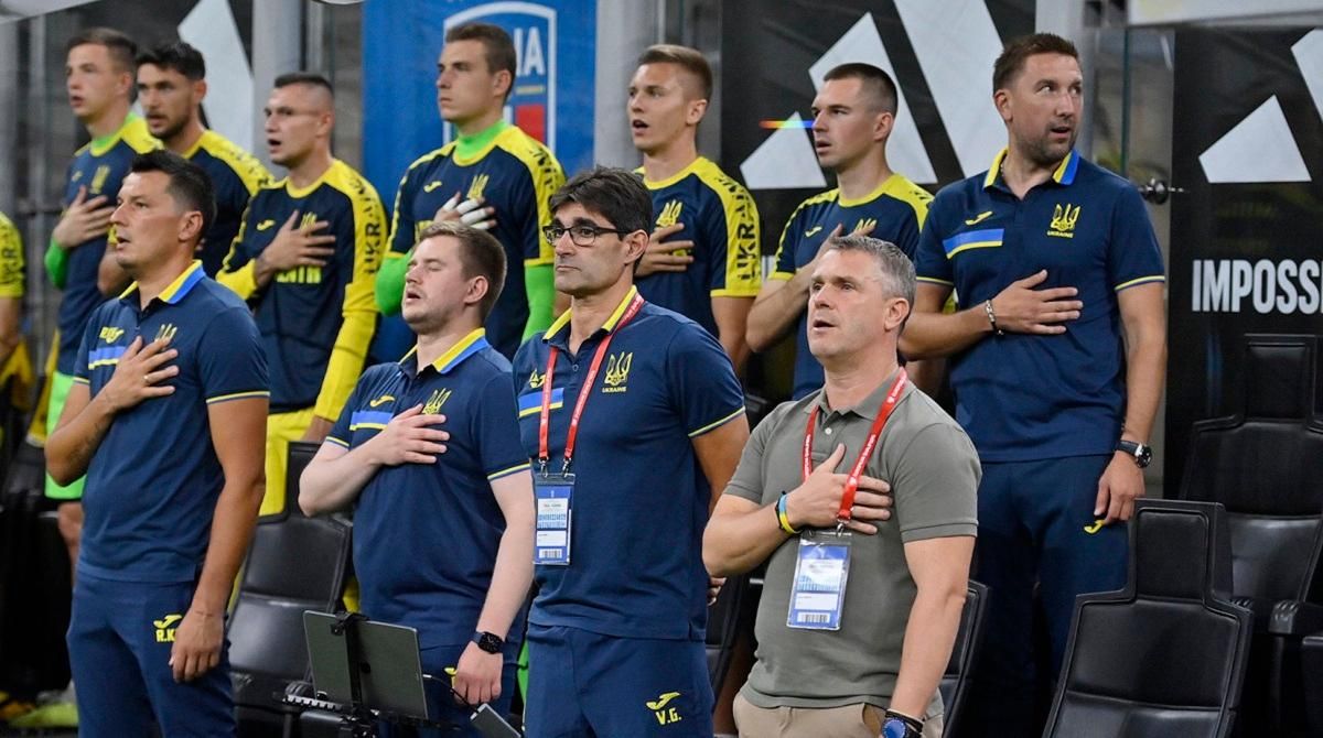 Сергей Ребров с тренерским штабом / Фото УАФ