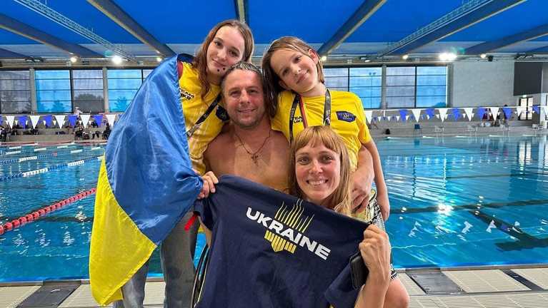 Іван Молдун із сім'єю / Фото Invictus Games: Team Ukraine Іван Молдун із сім'єю / Фото Invictus Games: Team Ukraine