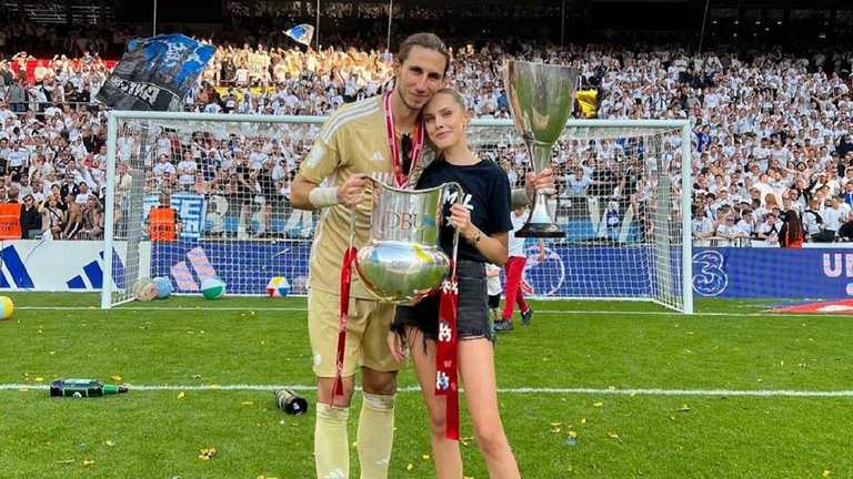 Каміль Грабара з дружиною / Фото з Instagram Каміль Грабара з дружиною / Фото з Instagram