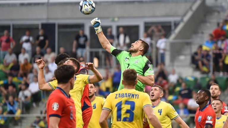 Україна - Англія / фото з відкритих джерел Україна - Англія / фото з відкритих джерел