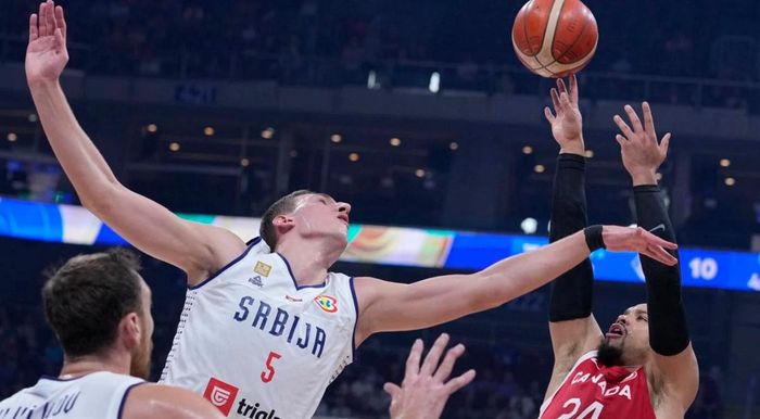 Сборная Сербии уверенно одолела Канаду и пробилась в финал ЧМ по баскетболу