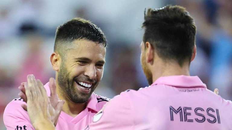 Мессі та Жорді Альба / Фото з соцмережі Х Мессі та Жорді Альба / Фото з соцмережі Х