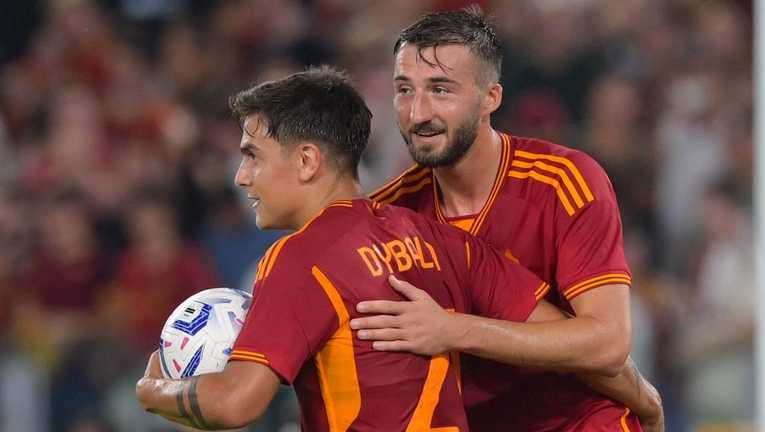 Рома – Эмполи / Фото со страницы "волчицы" в соцсети Х Рома – Эмполи / Фото со страницы "волчицы" в соцсети Х