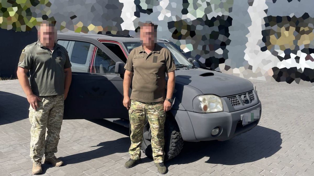 Ще 4 авто на передову: Favbet Foundation системно підтримує ЗСУ / фото Favbet