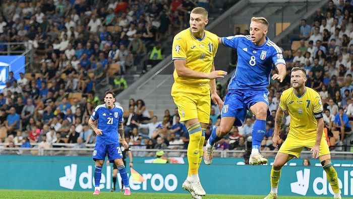 Забарный отреагировал на поражение Украины в матче со сборной Италии: "Нам мало что удавалось"