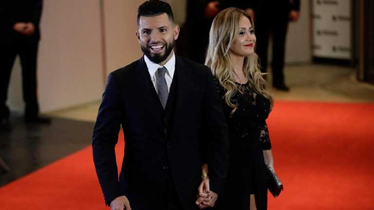 Серхио Агуэро и София Кальцетти / Фото The Sun Серхио Агуэро и София Кальцетти / Фото The Sun