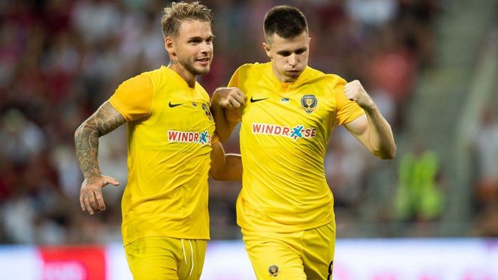 СК Дніпро-1 отримав проблему з гравцями: "Не можемо всіх заявити"