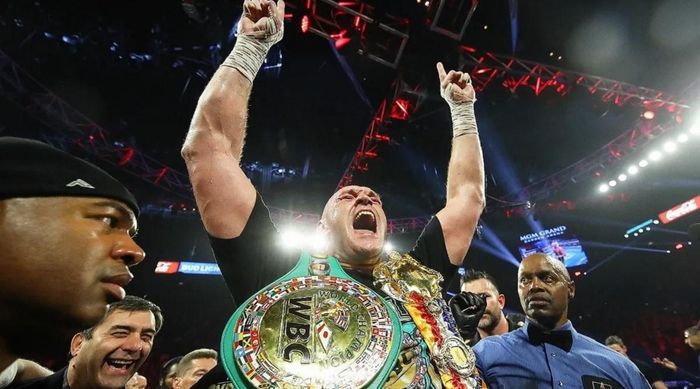 Ф'юрі назвав єдиного боксера, здатного його перемогти