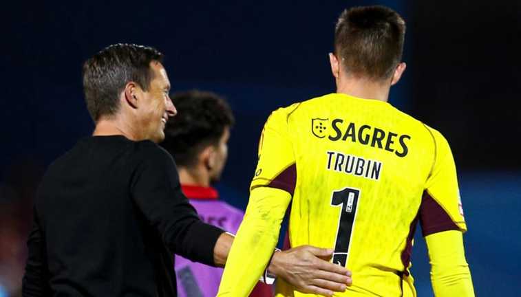 Рогер Шмідт та Анатолій Трубін / фото з соцмереж Рогер Шмідт та Анатолій Трубін / фото з соцмереж