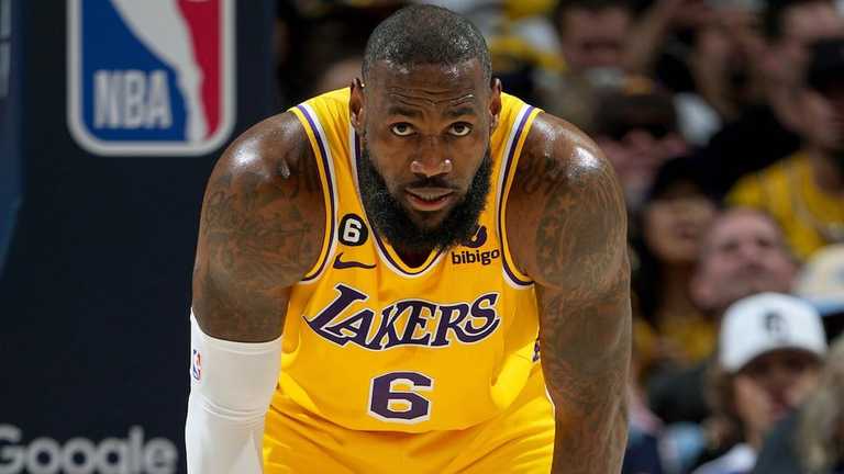 Леброн Джеймс / фото із соцмереж Леброн Джеймс / фото із соцмереж