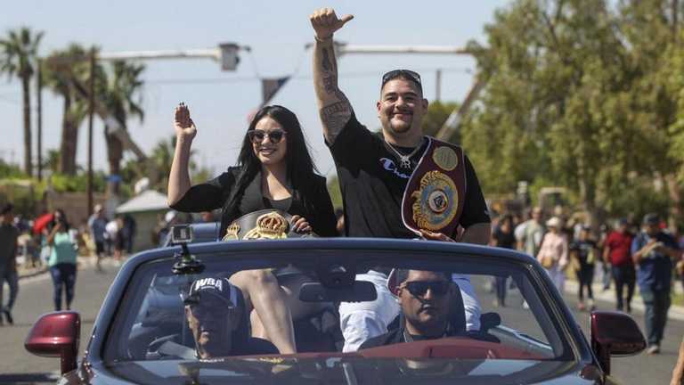 Енді Руїс з дружиною / Фото The San Diego Union-Tribune Енді Руїс з дружиною / Фото The San Diego Union-Tribune