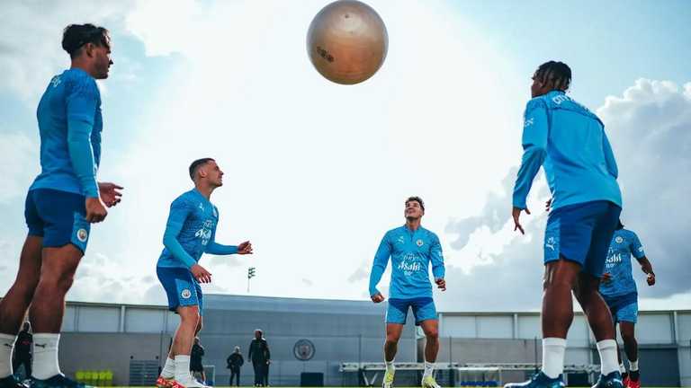 Джек Гріліш (крайній зліва) / Фото ФК Манчестер Сіті Джек Гріліш (крайній зліва) / Фото ФК Манчестер Сіті