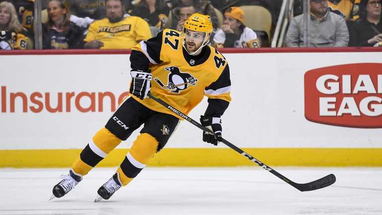 Адам Джонсон / фото з відкритих джерел Адам Джонсон / фото з відкритих джерел