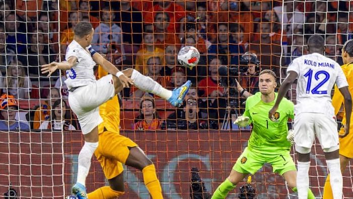 Дубль Мбаппе с выходом на Евро в видеообзоре матча Нидерланды – Франция – 1:2