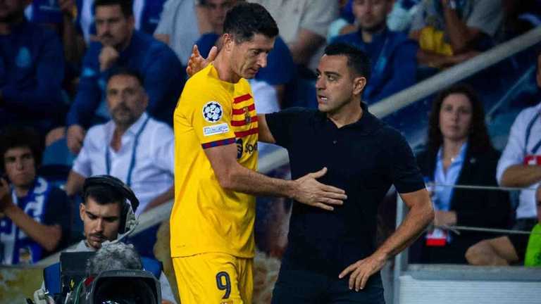 Лєвандовскі та Хаві / Фото ФК Барселона Лєвандовскі та Хаві / Фото ФК Барселона