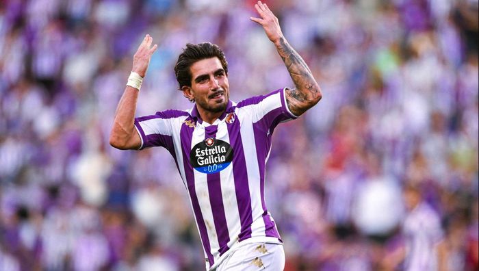 Экс-игрок Барселоны забил прямым ударом с углового – видео безумного гола из Испании Экс-игрок Барселоны забил прямым ударом с углового – видео безумного гола из Испании