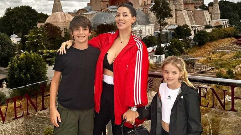 Ванда Нара з дітьми / Фото з соцмереж Ванда Нара з дітьми / Фото з соцмереж