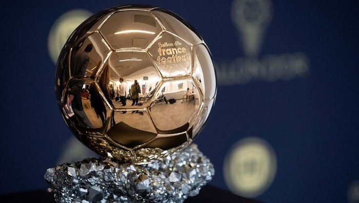 Золотой мяч-2023: СМИ рассекретили имя победителя, который уже забронировал билеты в Париж