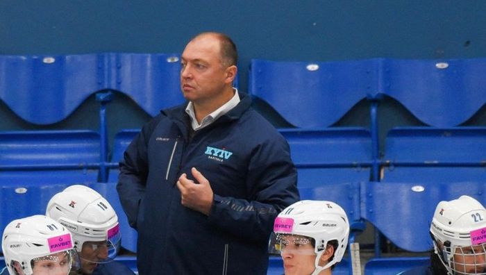 СБУ подтвердила наличие у тренера сборной Украины по хоккею российского паспорта – наставник подал в отставку