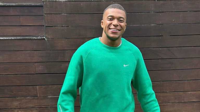 Кіліан Мбаппе / фото з Instagram Мбаппе Кіліан Мбаппе / фото з Instagram Мбаппе