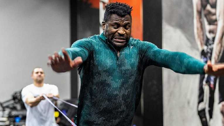 Френсіс Нганну / Фото instagram.com/francisngannou Френсіс Нганну / Фото instagram.com/francisngannou