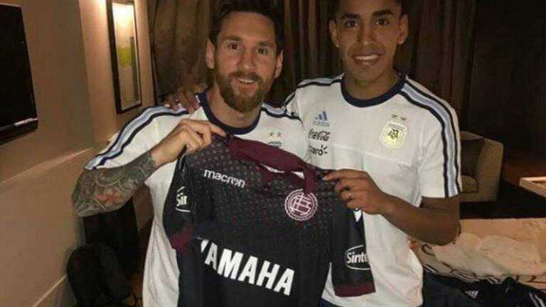 Хосе Луїс Гомес та Ліонель Мессі / фото з Twitter Хосе Луїс Гомес та Ліонель Мессі / фото з Twitter