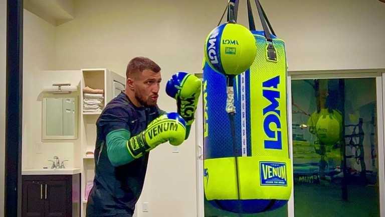 Василь Ломаченко / фото https://www.facebook.com/VasylLomachenko