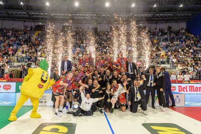 Перуджа – обладатель Суперкубка Италии / sirsafetyperugia.it Перуджа – обладатель Суперкубка Италии / sirsafetyperugia.it