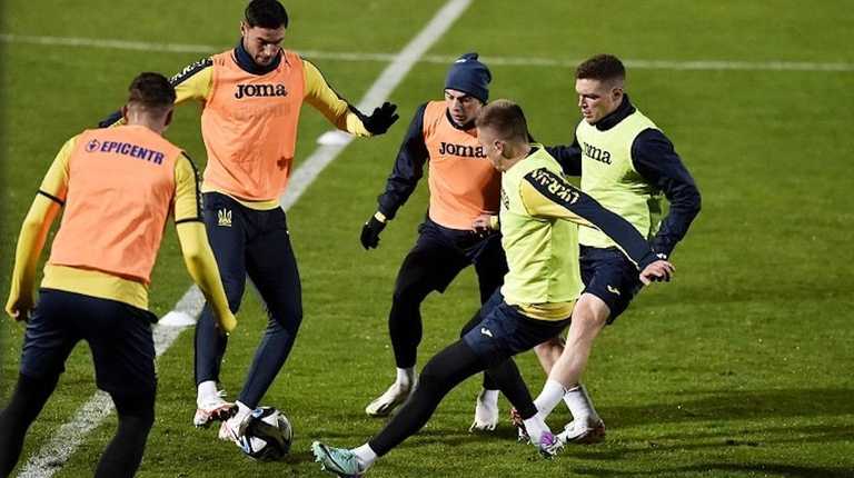 Збірна України на тренуванні / фото П. Кубанов